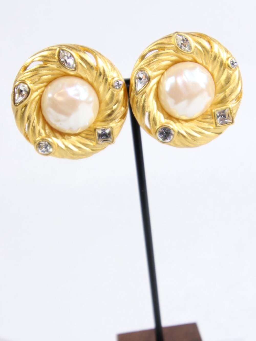 Vintage Carlisle Gold Tone w/ Faux Pearls and Crystal Clip on Earrings